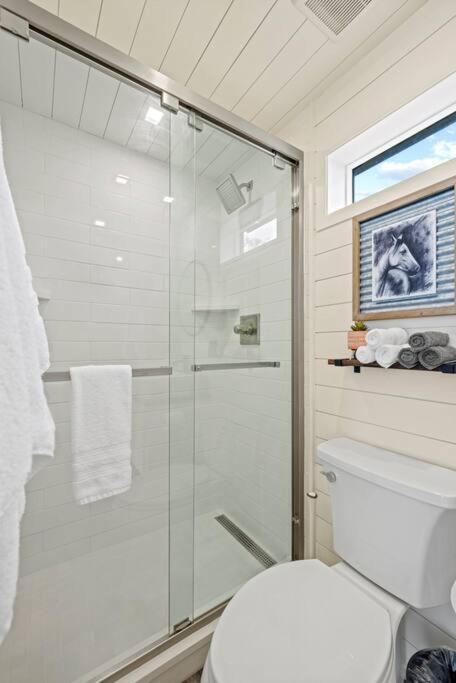 New The Perry Cozy Container Home Fredericksburg Kültér fotó
